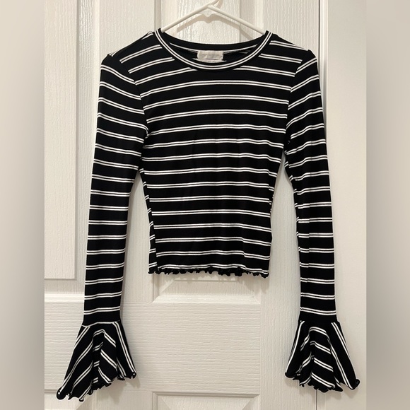 Urban Outfitters striped flare sleeve top - Picture 1 of 4